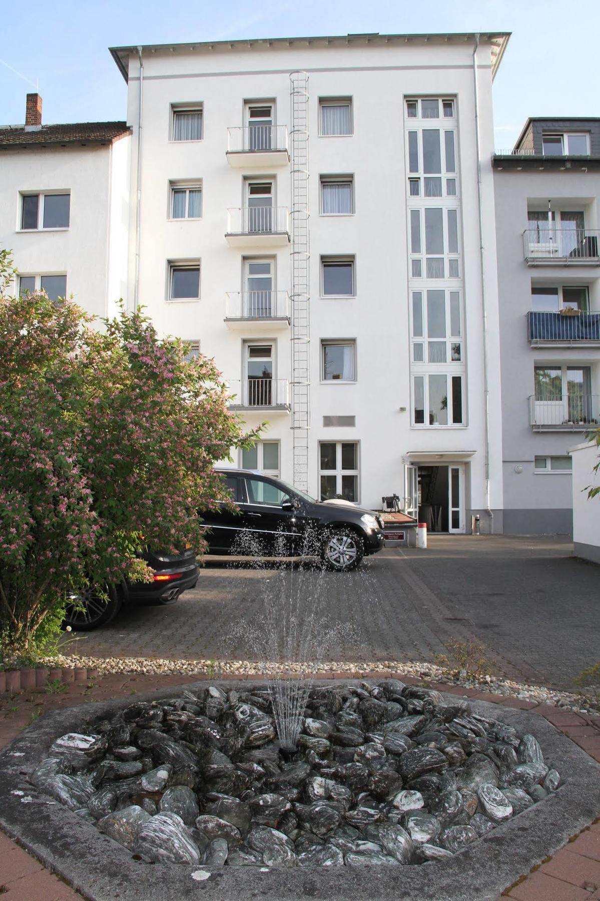 Hotel Niederrad Frankfurt am Main Exterior photo